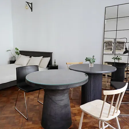 Spacious 3 In Art Nouveau District Daire Riga