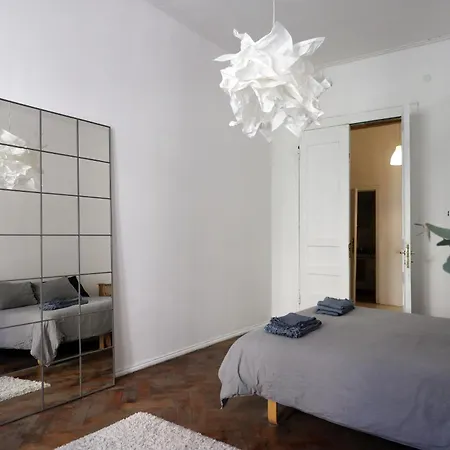 Spacious 3 In Art Nouveau District Appartement Riga