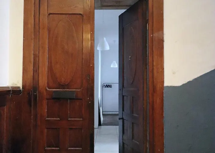 Spacious 3 In Art Nouveau District Рига