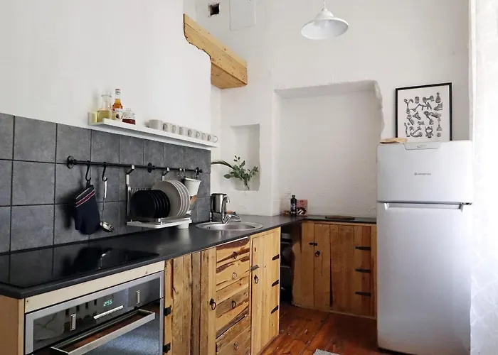 Spacious 3 In Art Nouveau District Dzīvoklis *