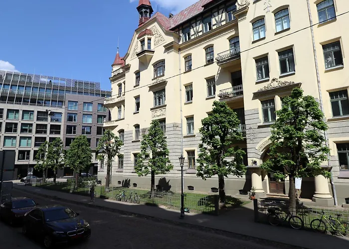 Dzīvoklis Spacious 3 In Art Nouveau District